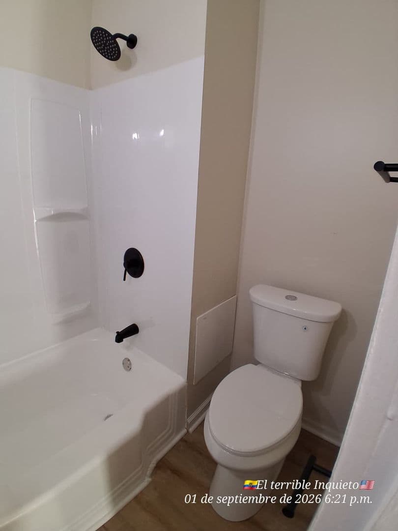 Pittsburgh House: 122 E Amanda Avenue