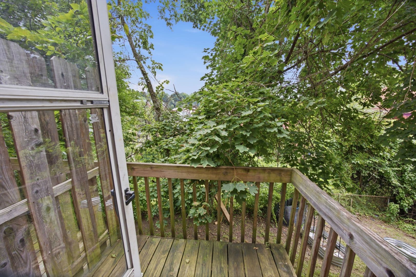PITTSBURGH Apartment: 217 - 225 Luray St