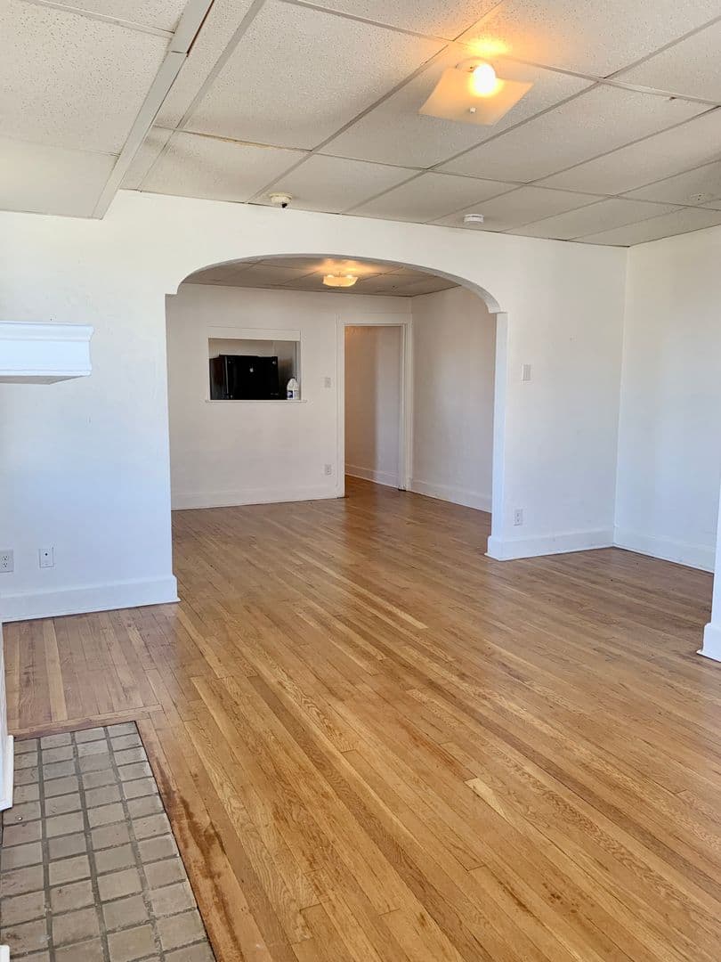 Braddock Apartment: 500 Mills Avenue