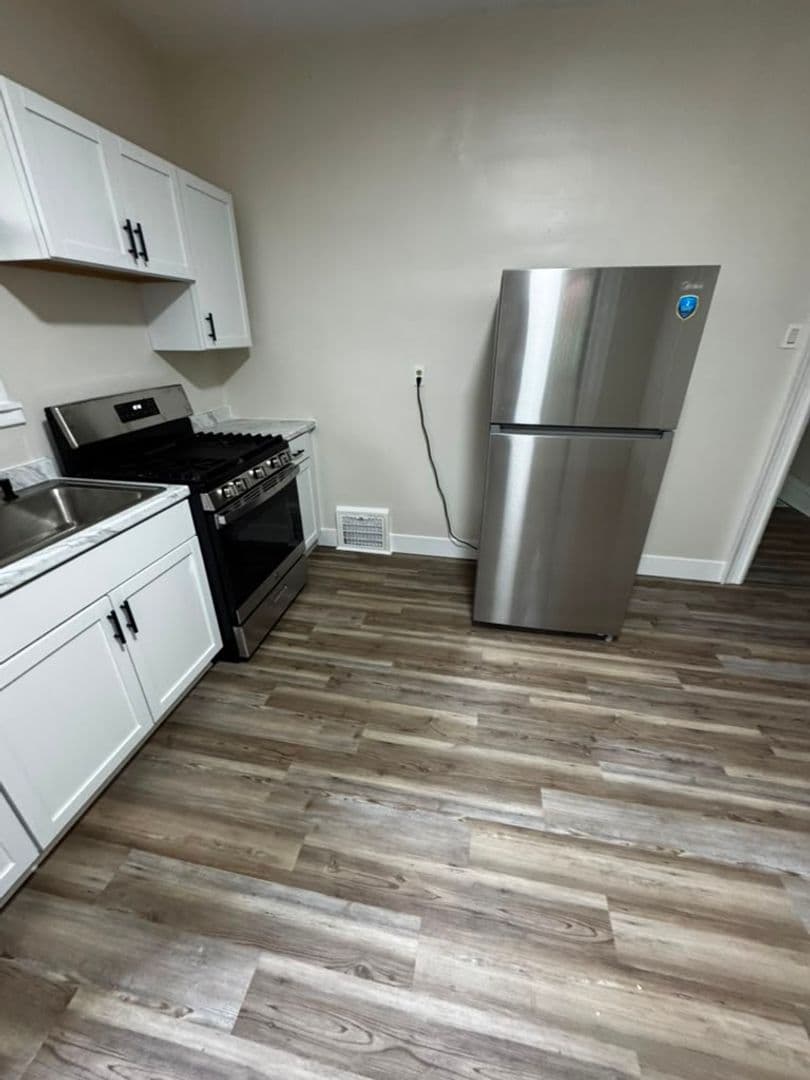 Braddock House: 15 Holland Ave