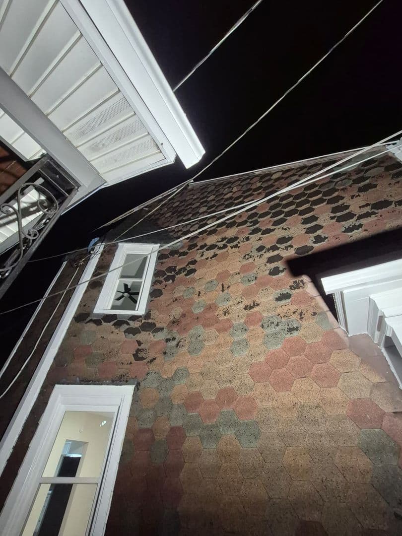 Pittsburgh House: 519 Kilbourne St