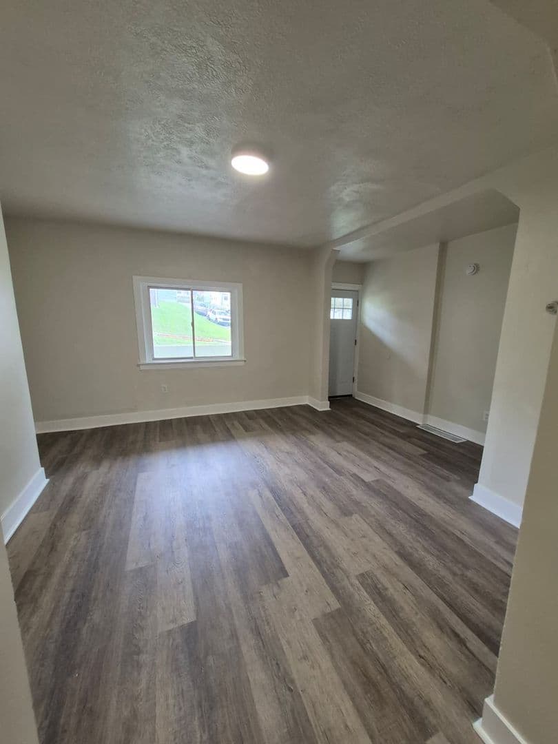 Pittsburgh House: 1701 Leolyn St