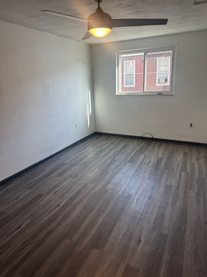 Pittsburgh Apartment: 910 Penn St.