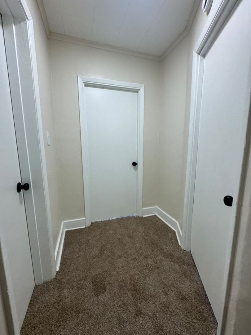 Pittsburgh House: 1407 Superior St