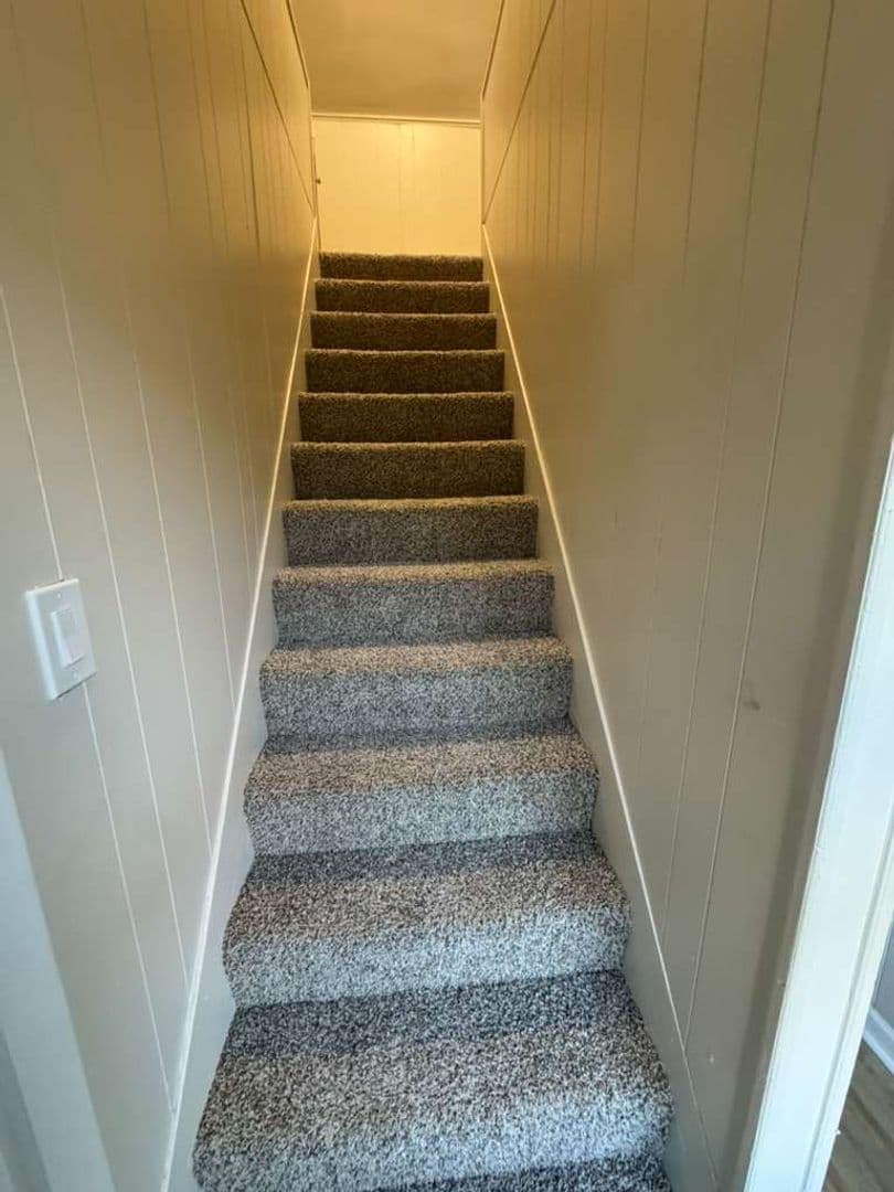 Braddock House: 122 N Holland Ave