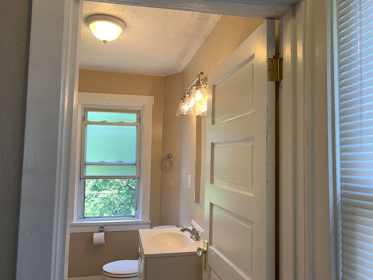 Pittsburgh House: 344 Clarence Street