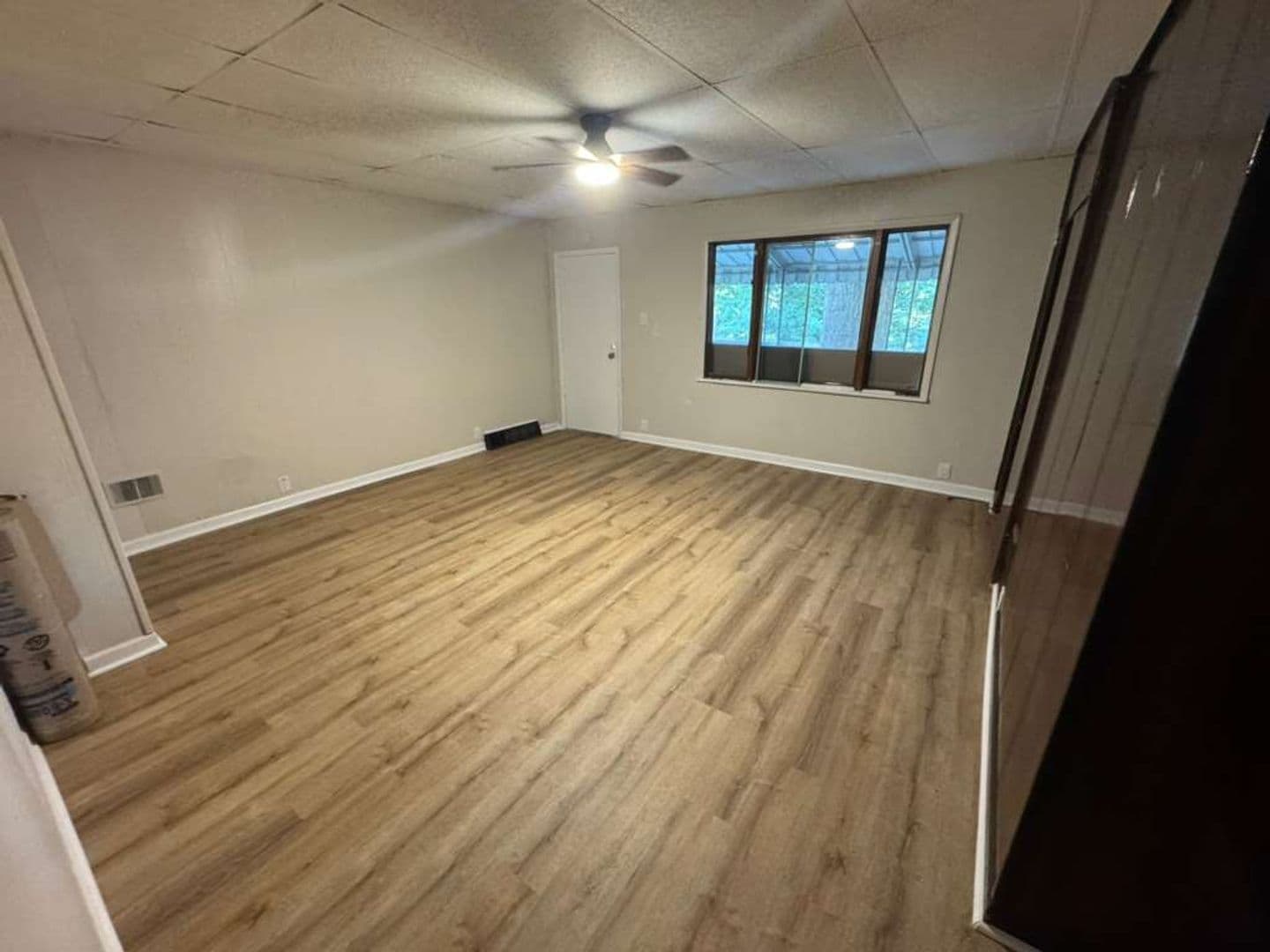 Braddock House: 122 N Holland Ave