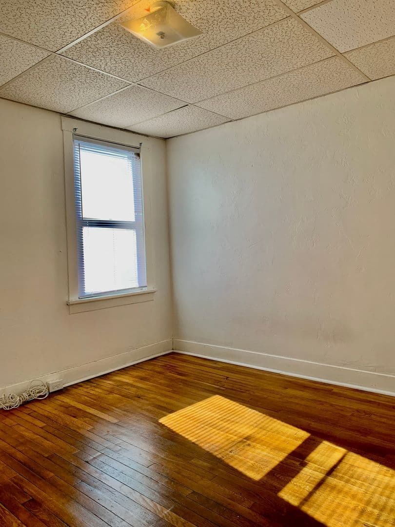 Braddock Apartment: 500 Mills Avenue