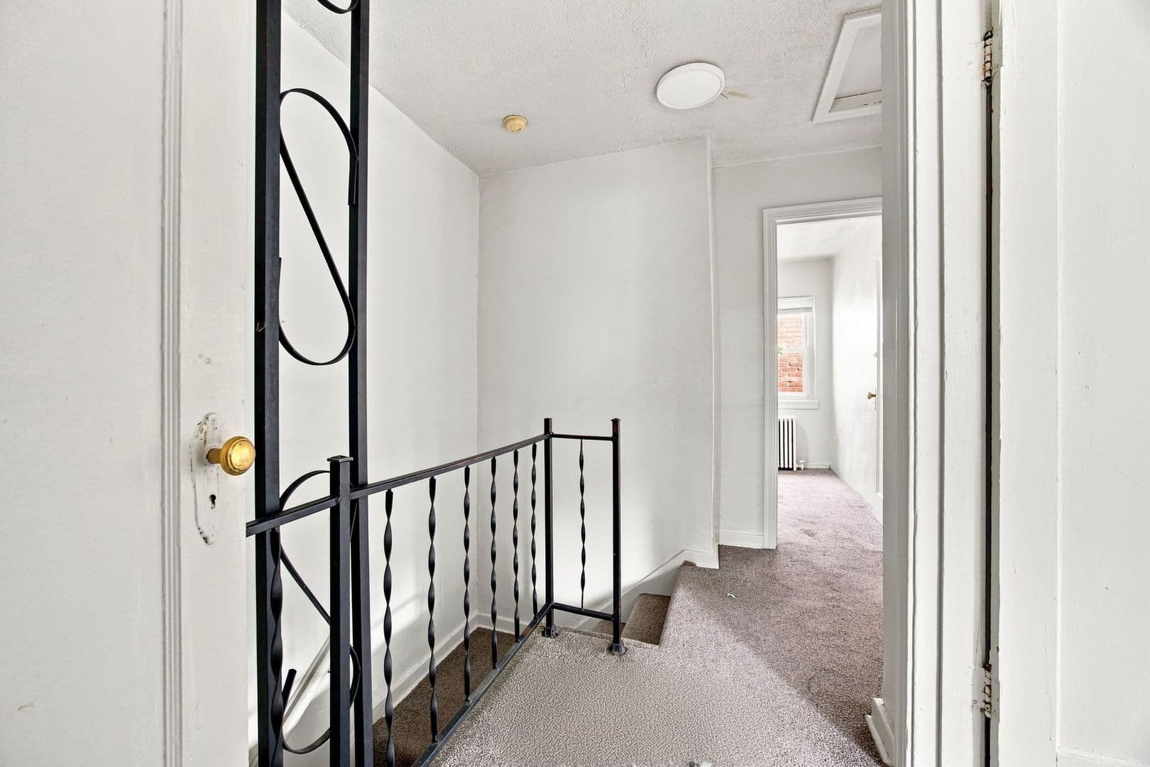 Mckeesport Apartment: 2937-2939 Freeland St