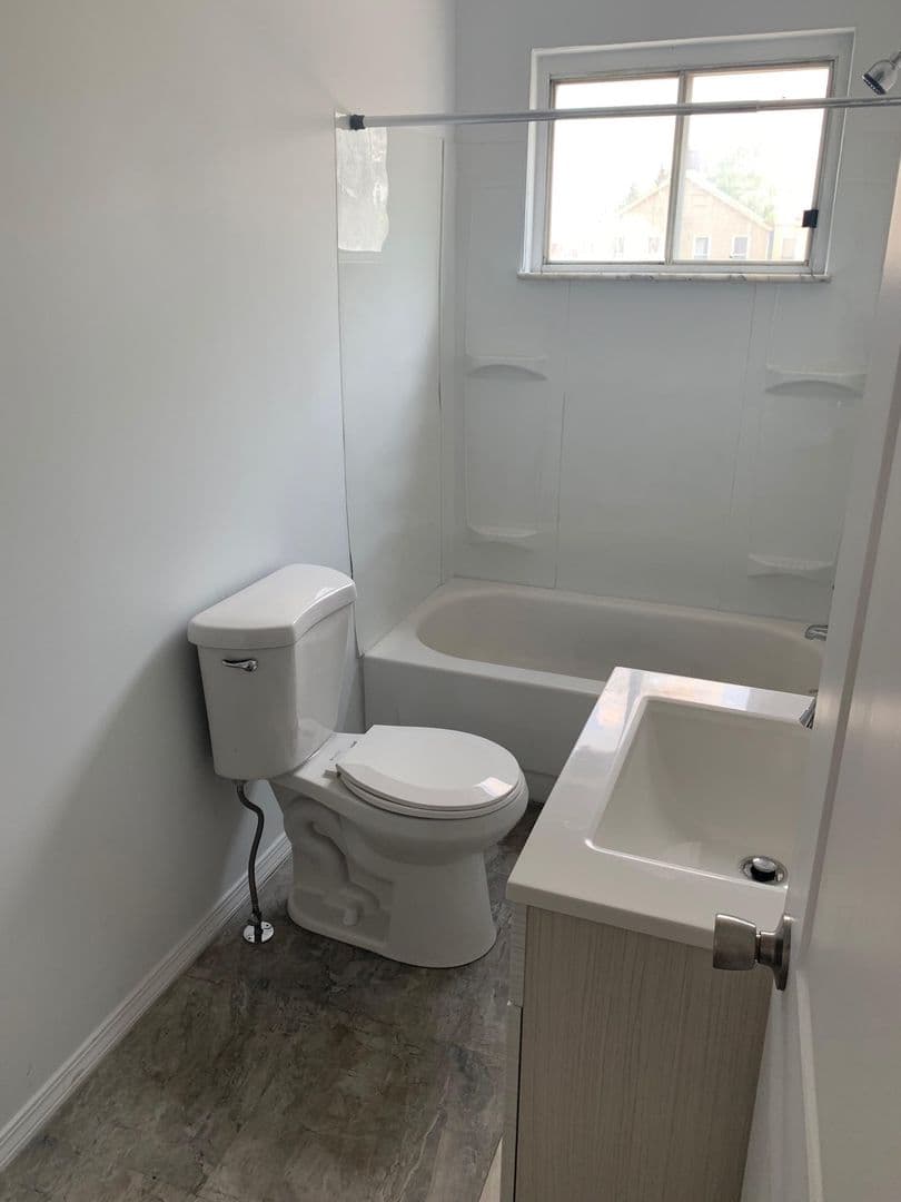 Pittsburgh Apartment: 7330 Denniston Ave