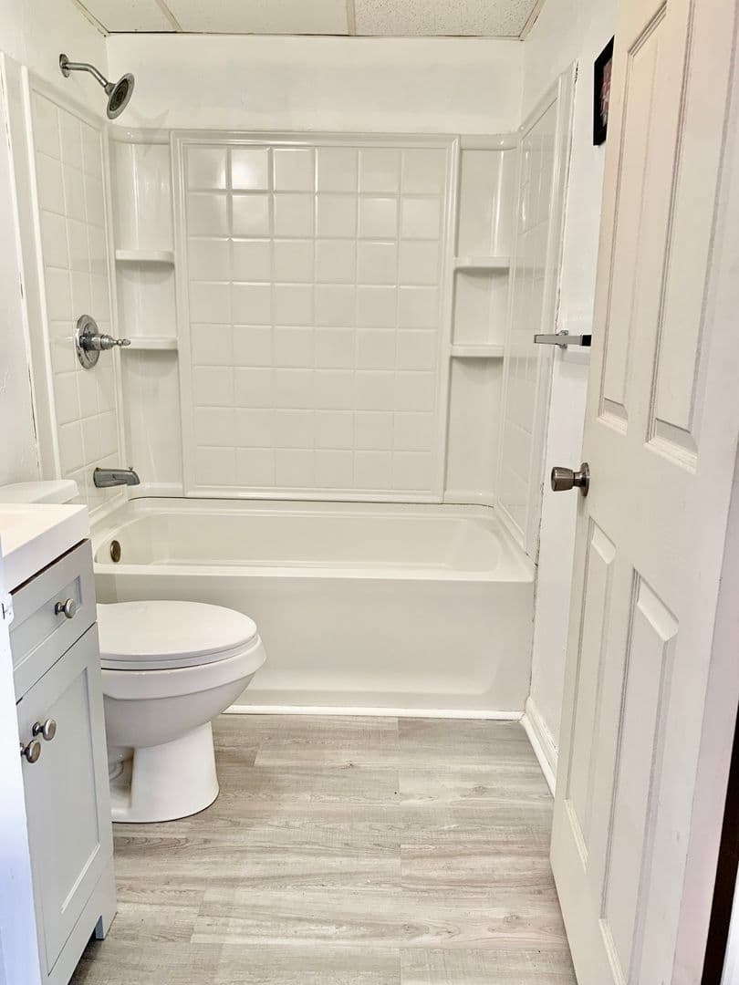 Braddock Apartment: 500 Mills Avenue
