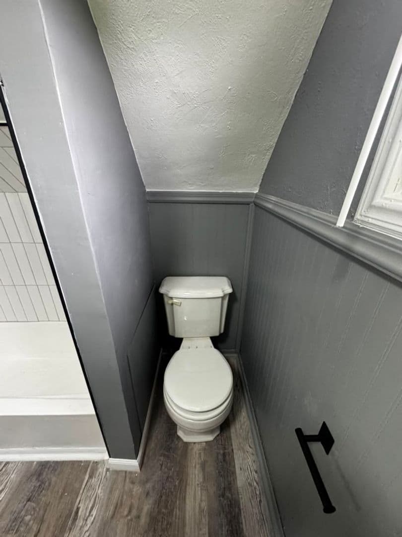 Munhall House: 1717 Martha Street