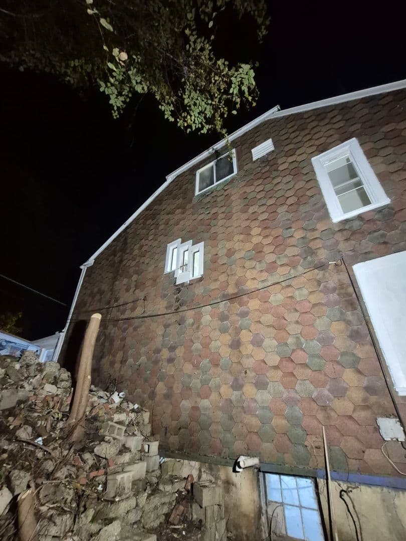 Pittsburgh House: 519 Kilbourne St