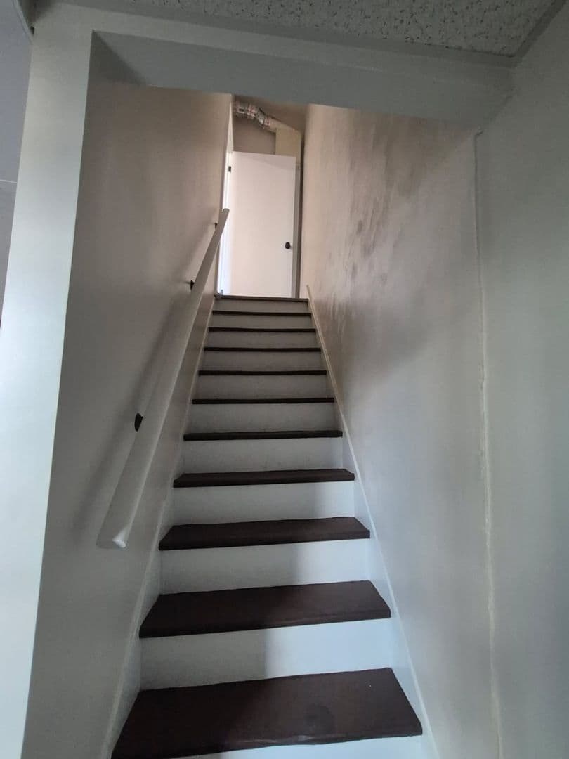 Tarentum House: 115 W 8th Avenue