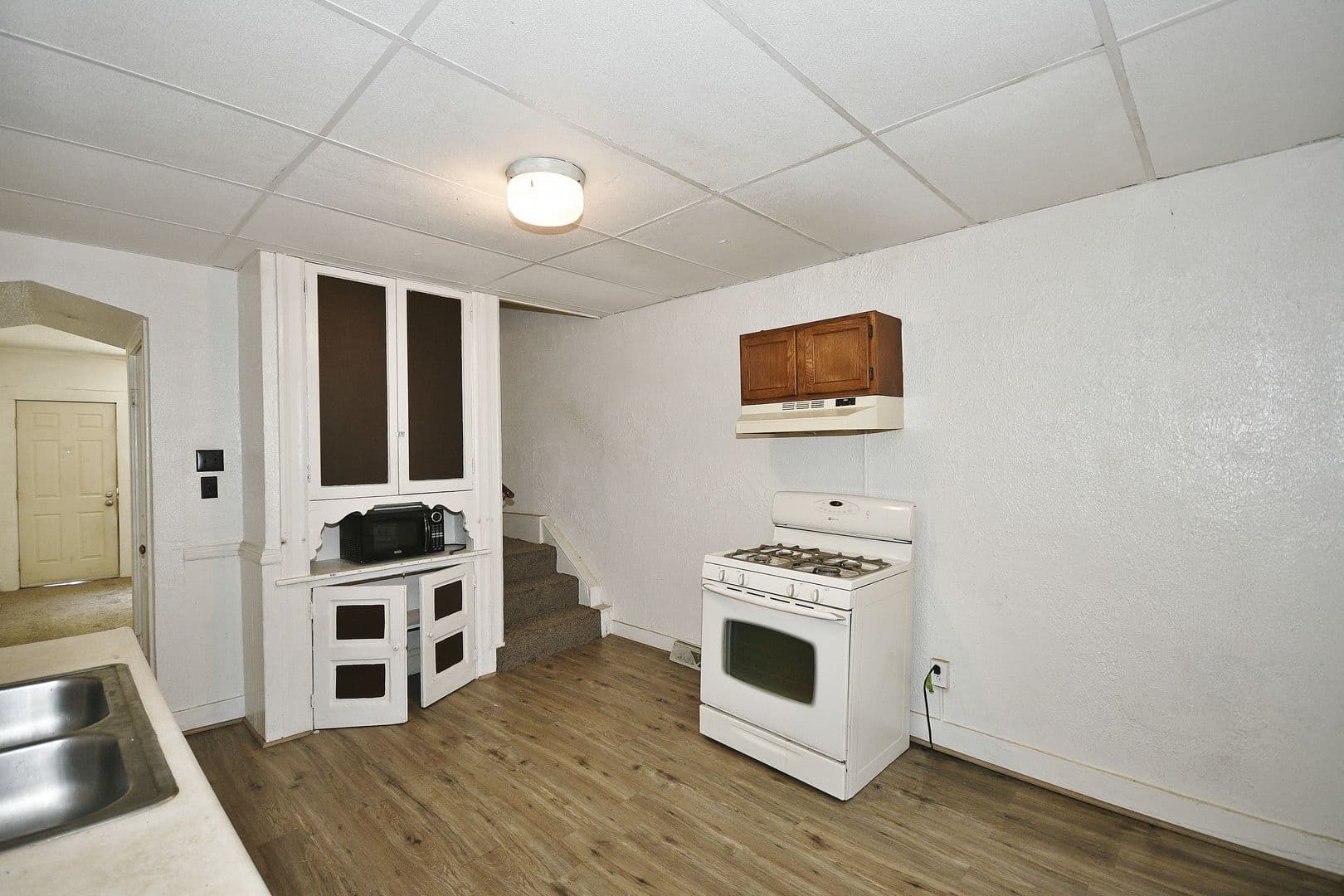 Rankin Apartment: 234-236 Pattison Street