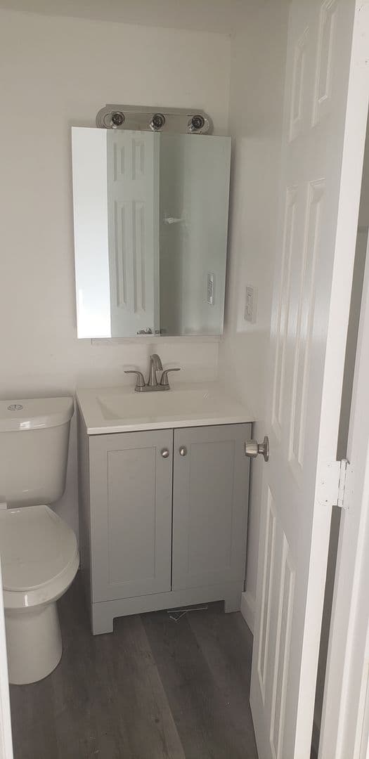Braddock Apartment: 513 Stokes Avenue