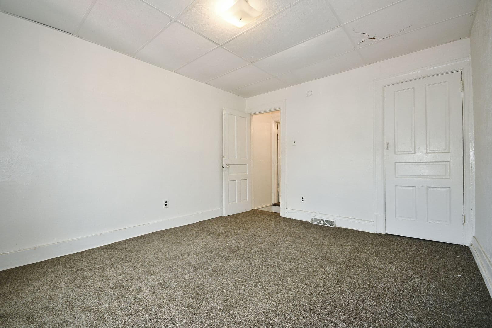 Rankin Apartment: 234-236 Pattison Street