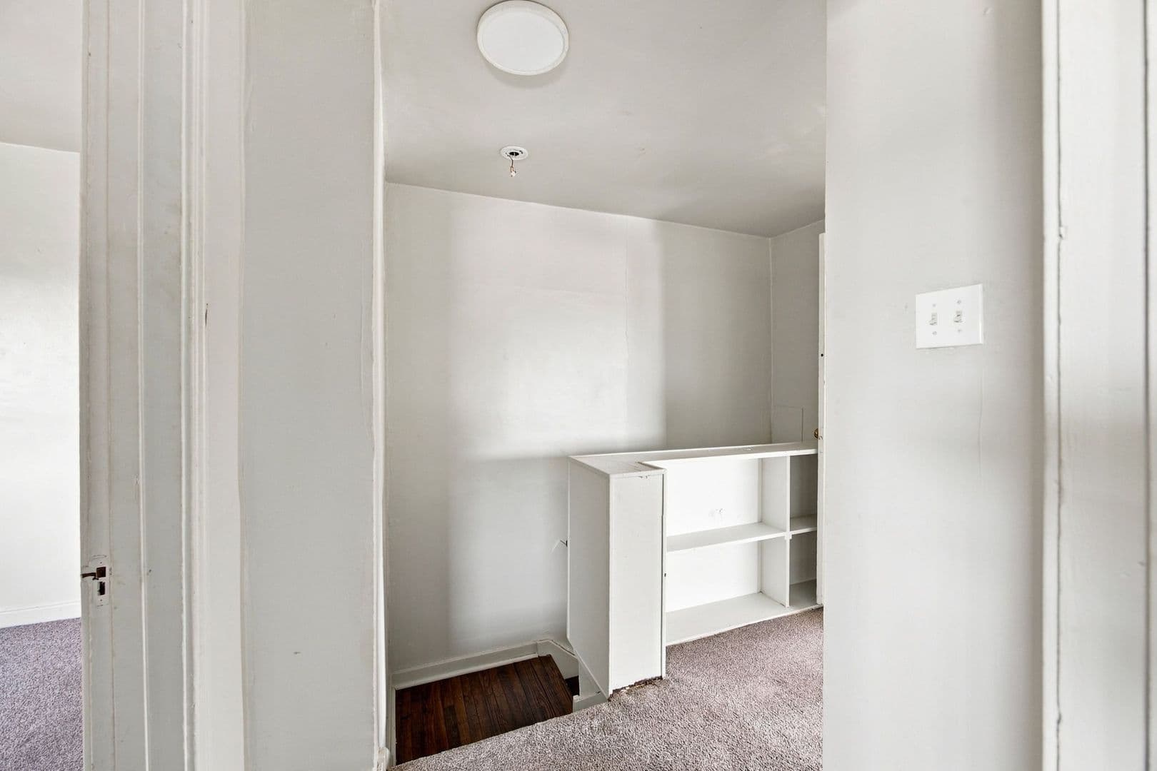 Mckeesport Apartment: 2937-2939 Freeland St