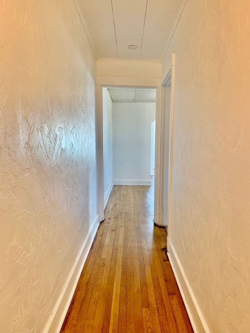 Braddock Apartment: 500 Mills Avenue