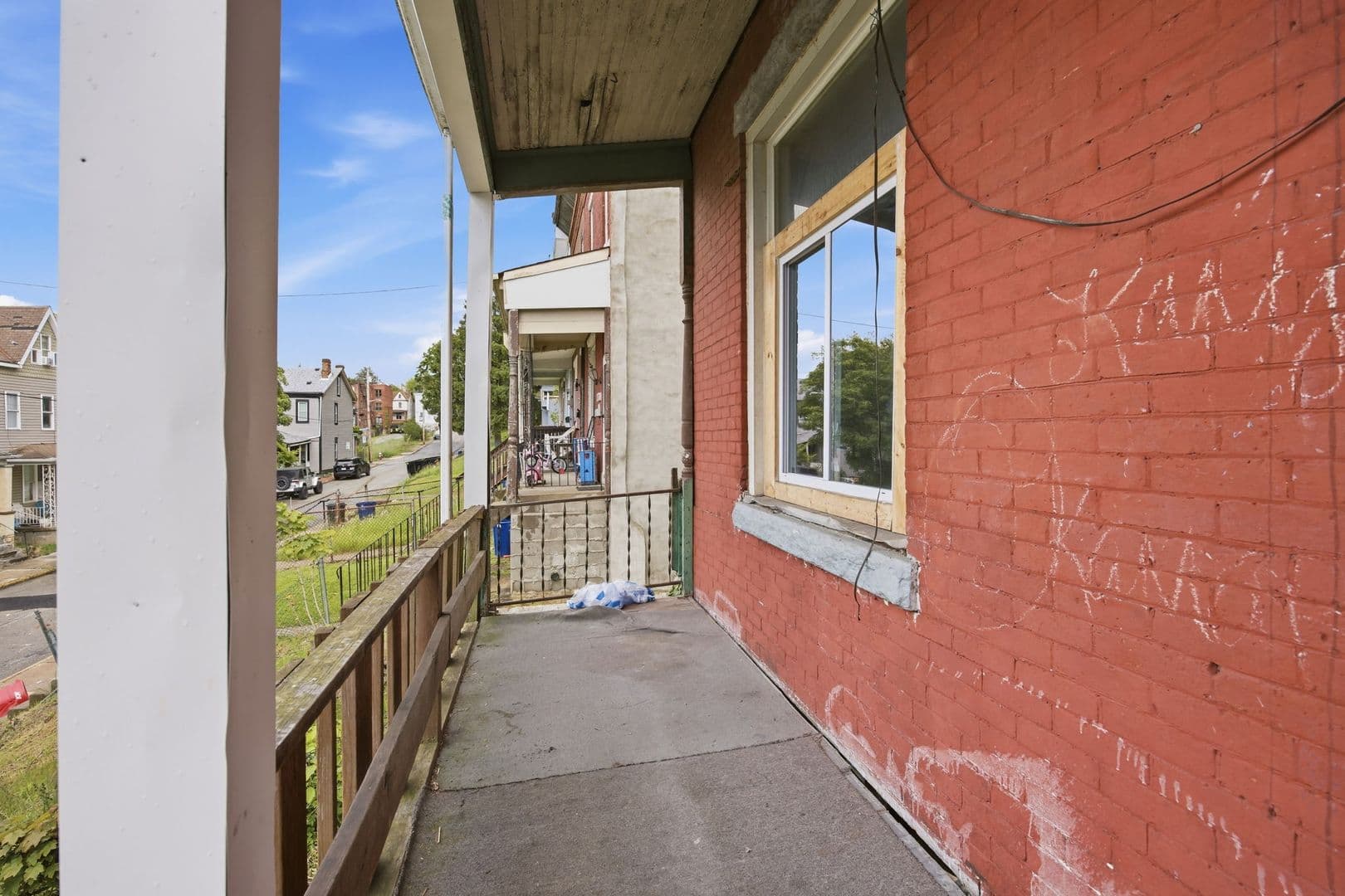 Pittsburgh House: 616 Lillian Street