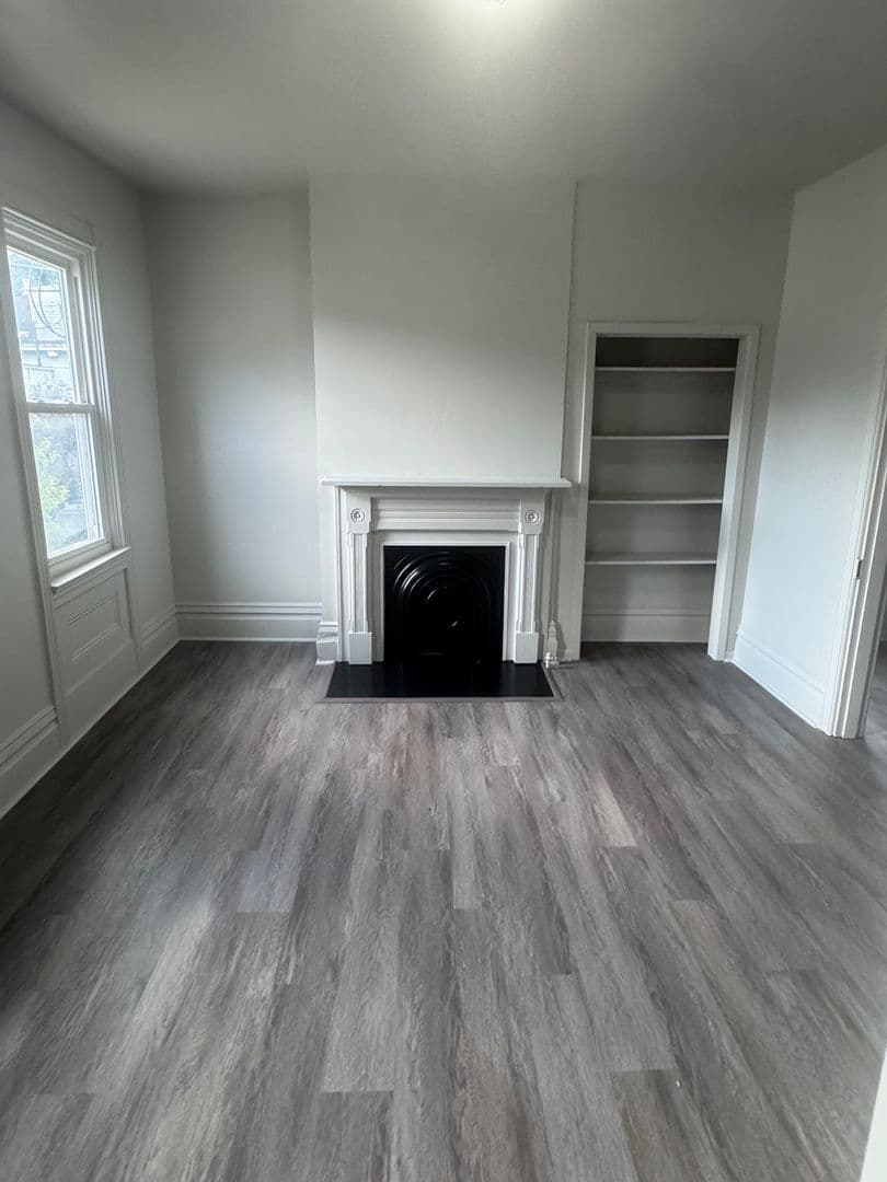 Pittsburgh House: 1302 Basin Street
