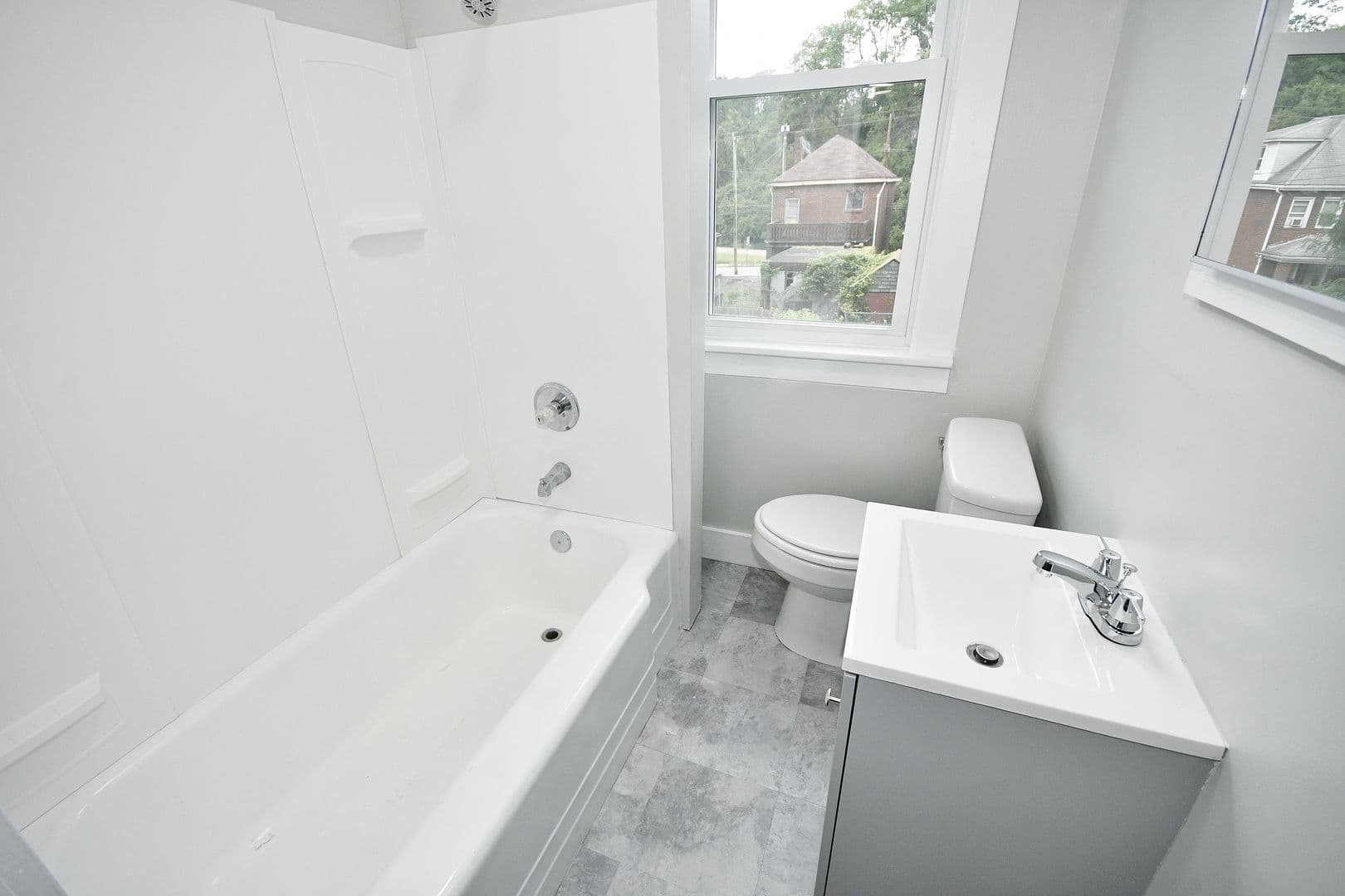 Rankin House: 303 North Holland Ave