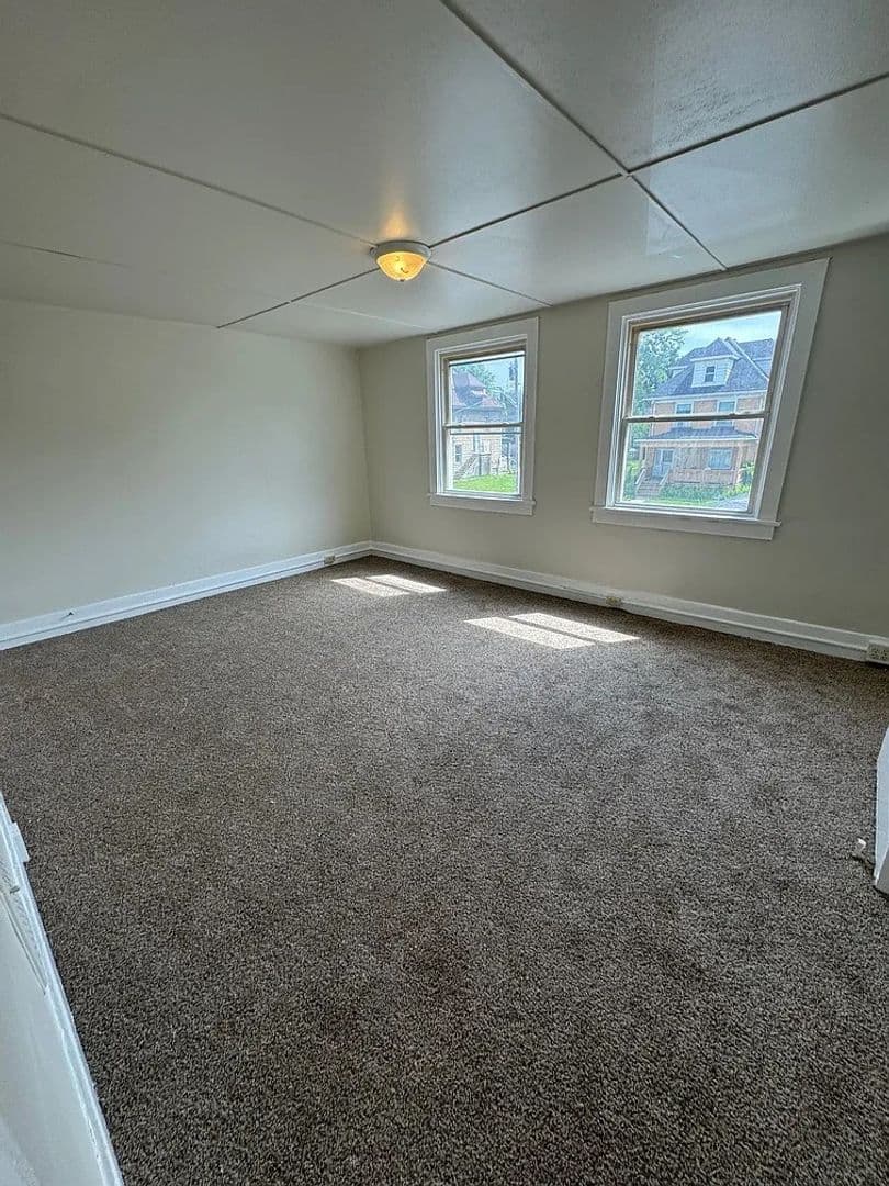 New Kensington Apartment: 331-337 4th Ave