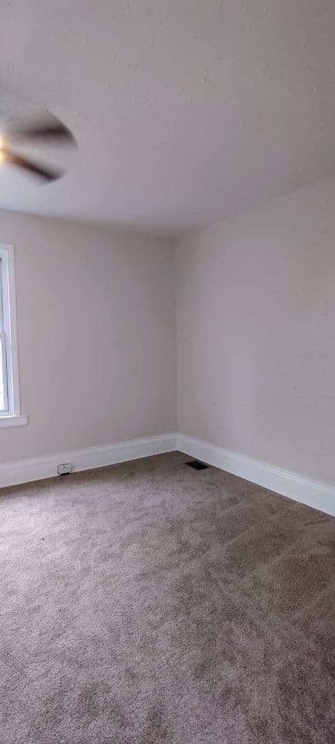 Pittsburgh House: 305 Moore Avenue