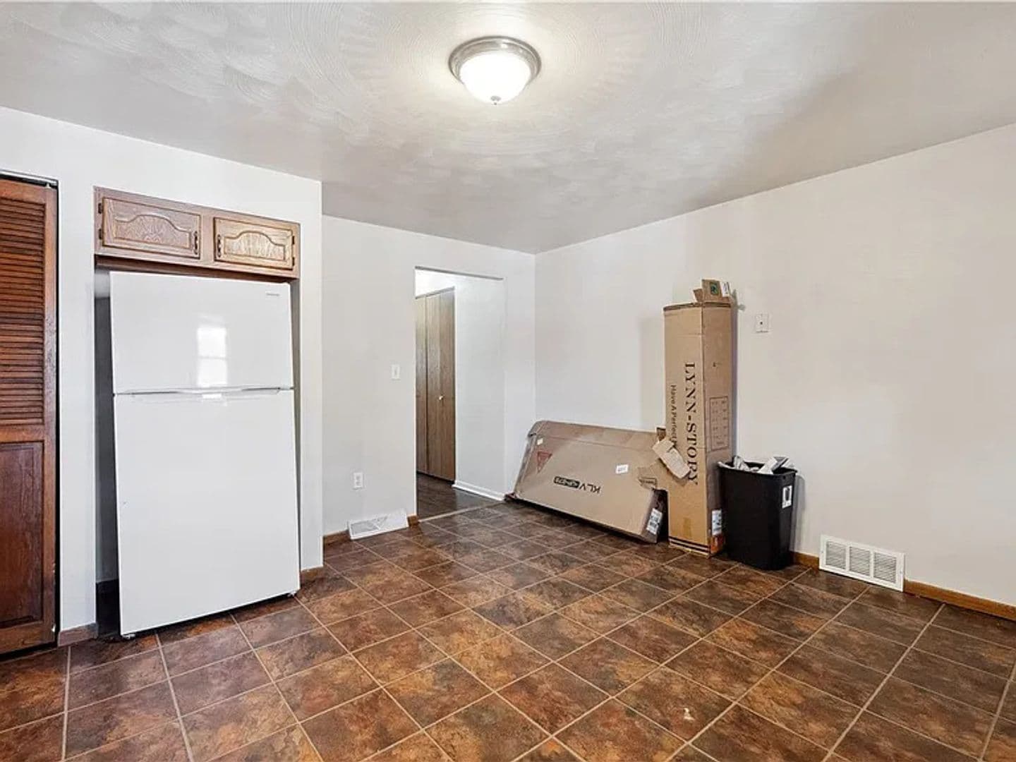 MC KEES ROCKS Apartment: 103 Ella St