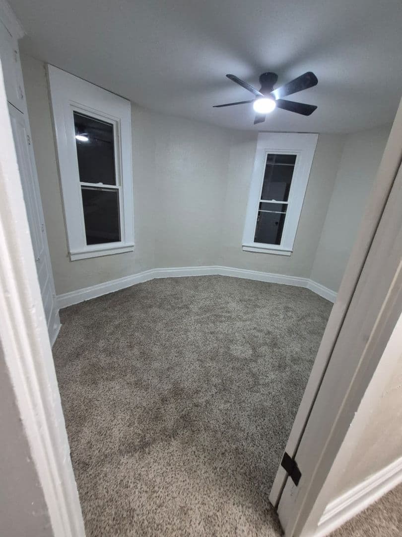 Pittsburgh House: 519 Kilbourne St