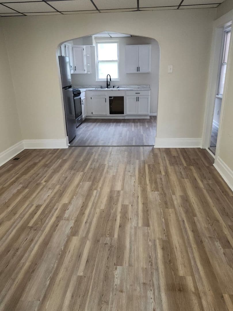 McKees Rocks House: 109 Harlem Ave