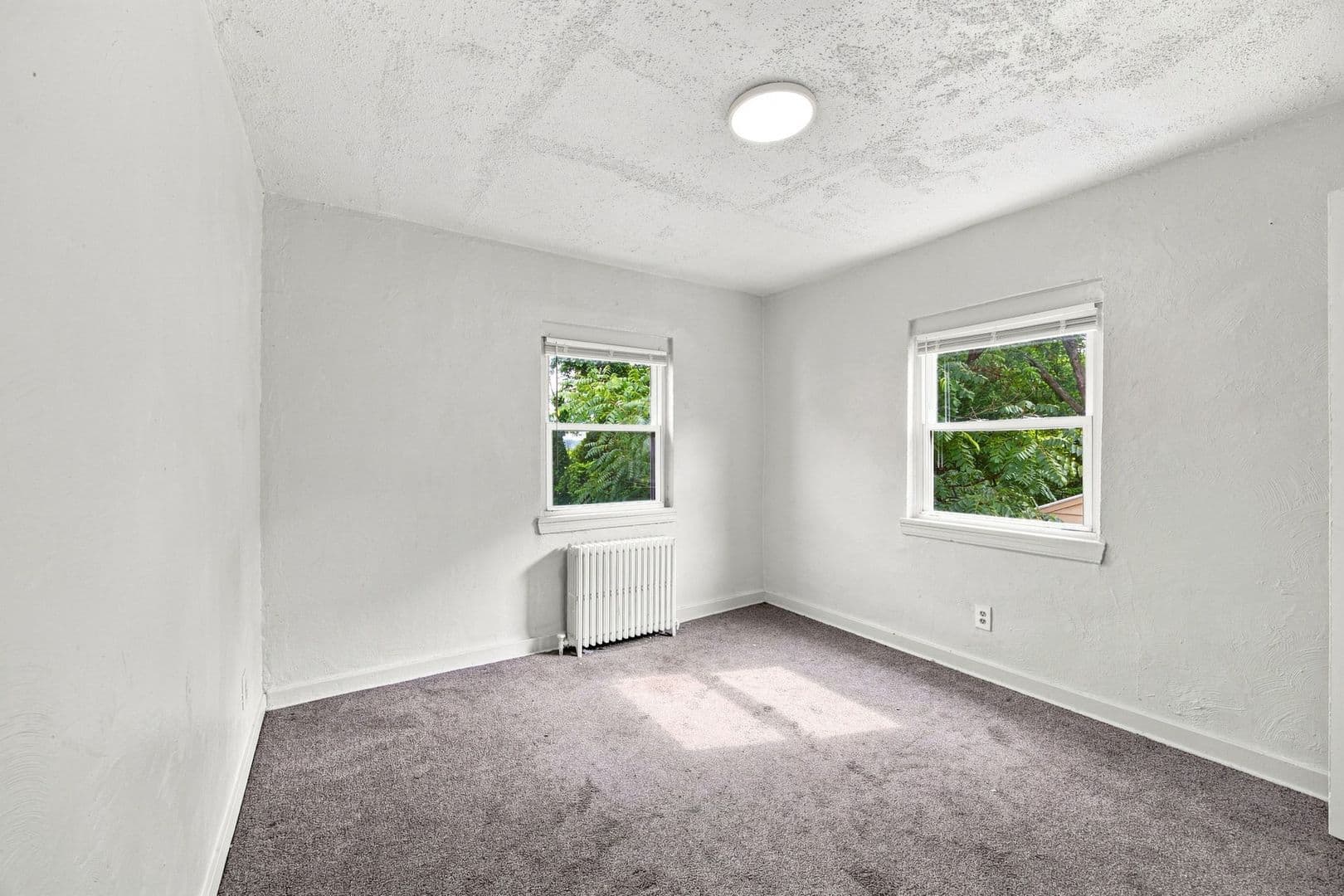 Mckeesport Apartment: 2937-2939 Freeland St