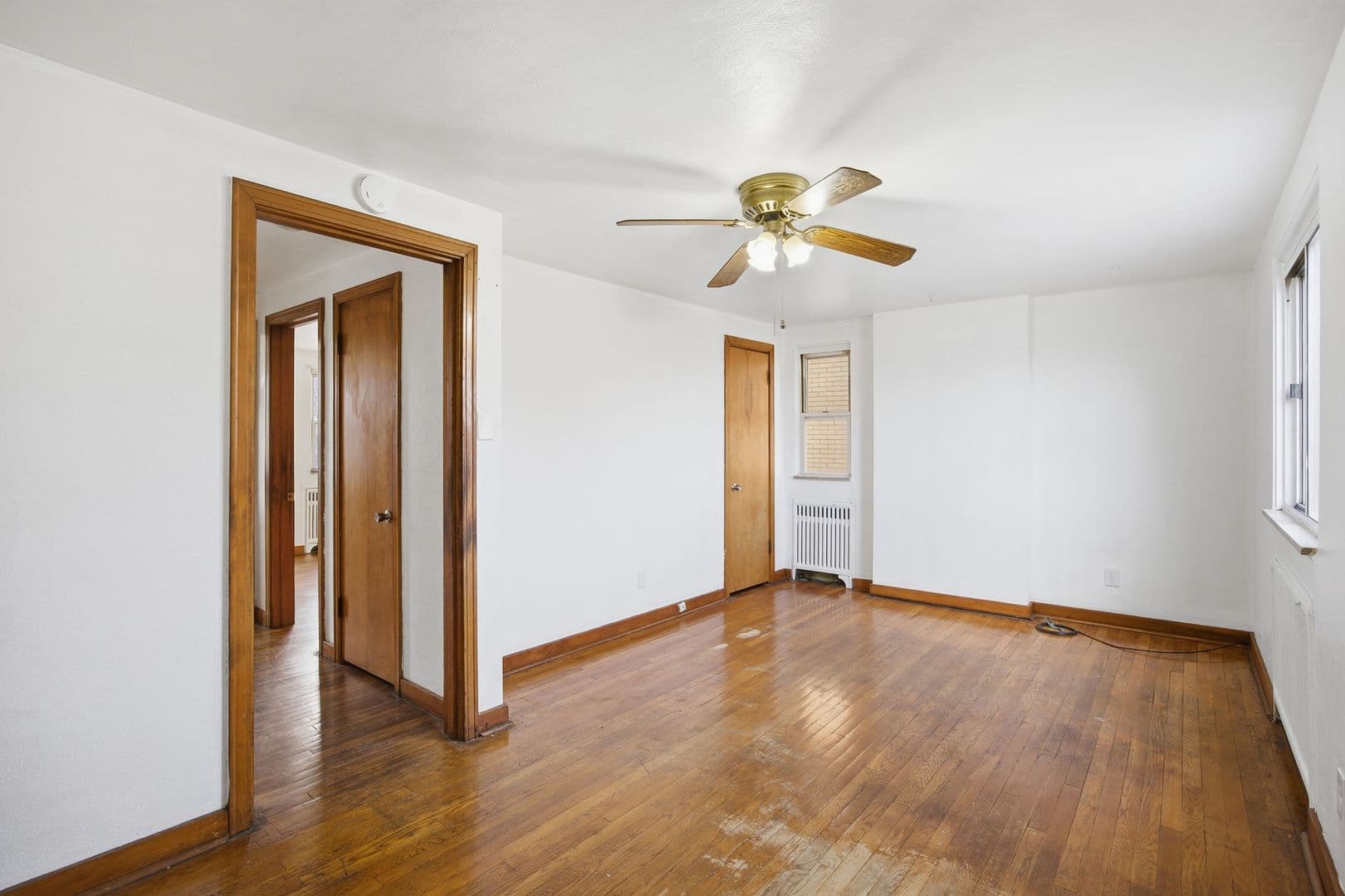Munhall Apartment: 2106 West Street
