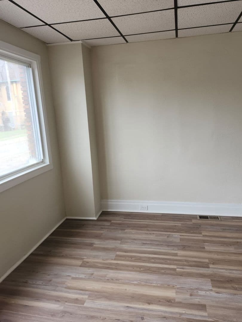 McKees Rocks House: 109 Harlem Ave