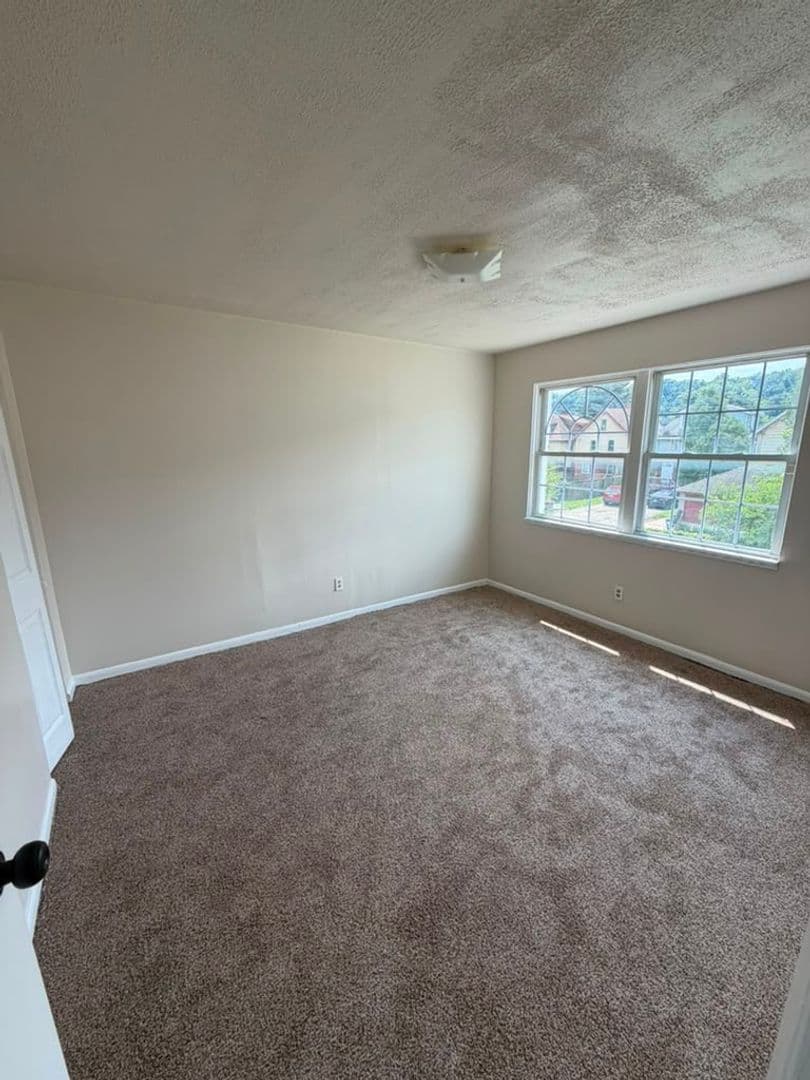 New Kensington Apartment: 331-337 4th Ave