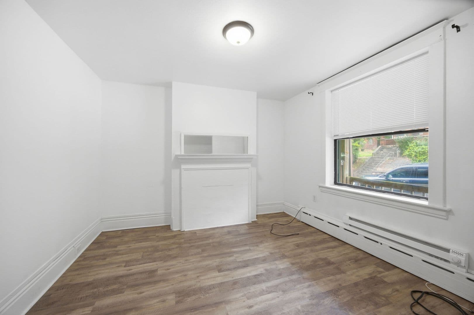 PITTSBURGH Apartment: 217 - 225 Luray St