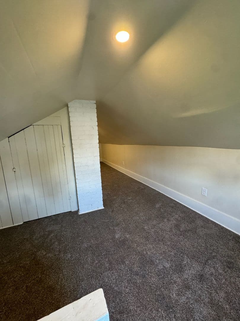 Pittsburgh House: 2231 May St