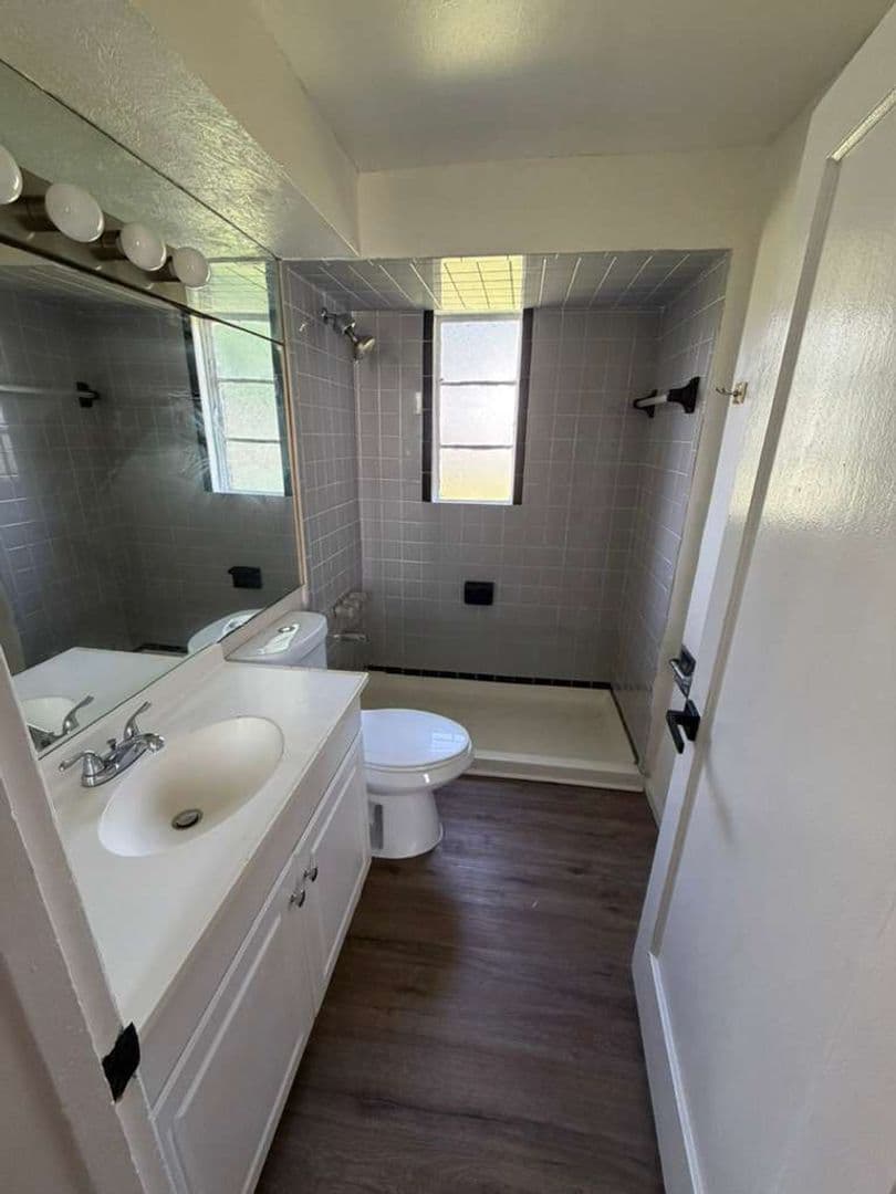 Pittsburgh House: 62 Highland View St