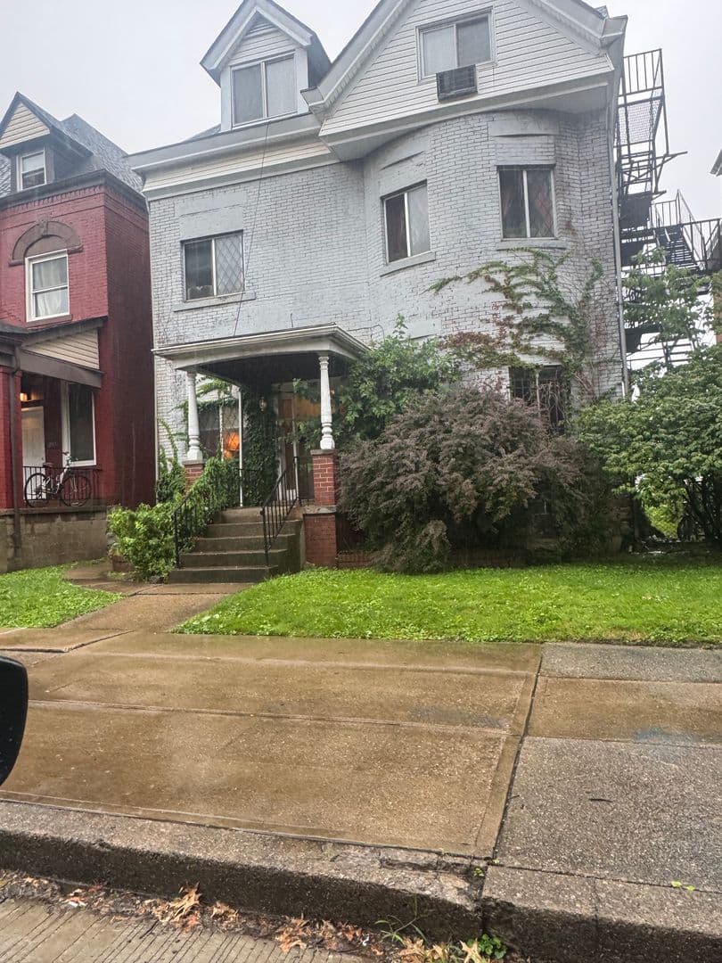 Pittsburgh Apartment: 225 South Saint Clair St.