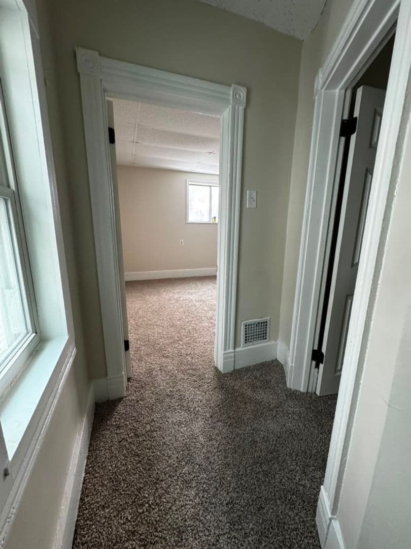 McKees Rocks House: 606 Federal St