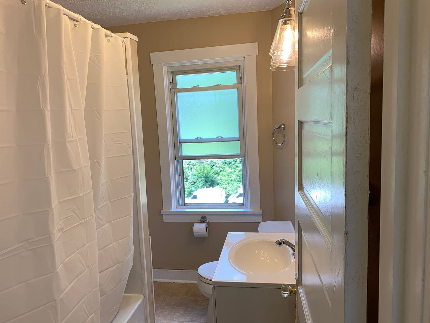Pittsburgh House: 344 Clarence Street