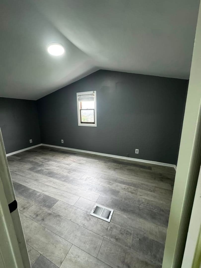 Munhall House: 1717 Martha Street