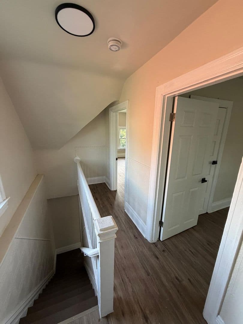 Pittsburgh House: 7122 Idlewild St