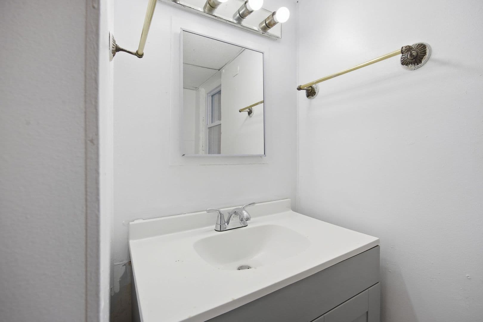 Pittsburgh House: 616 Lillian Street