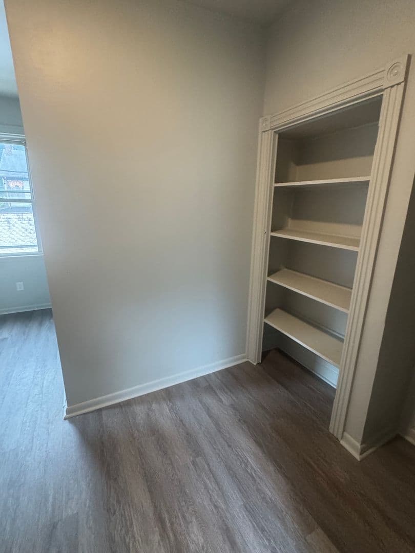 Pittsburgh House: 1302 Basin Street