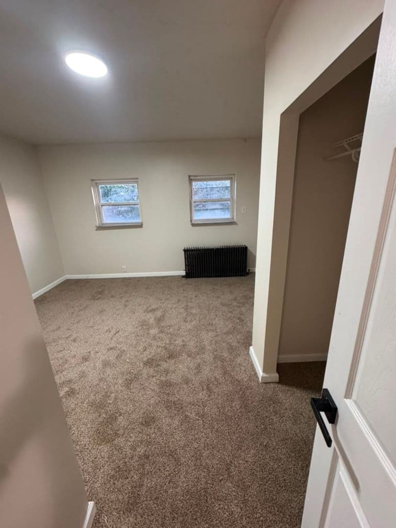 Mc Kees Rocks House: 427 Oak Aly (Shingiss)