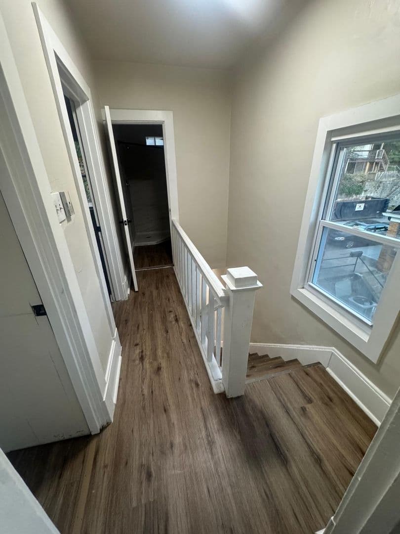 McKees Rocks House: 835 Benwood Ave