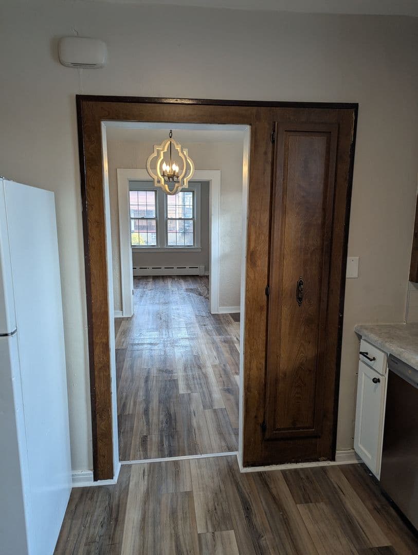 Pittsburgh Apartment: 531 Halsey Ave.