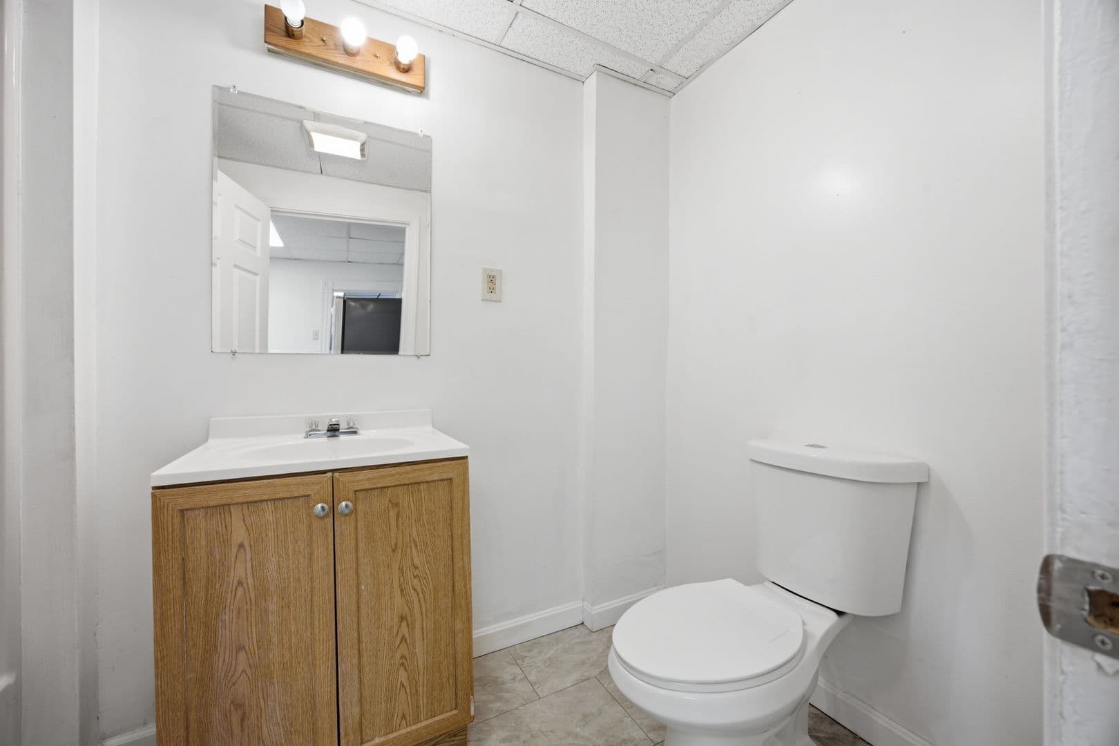 Pittsburgh Apartment: 2822 Salisbury Street