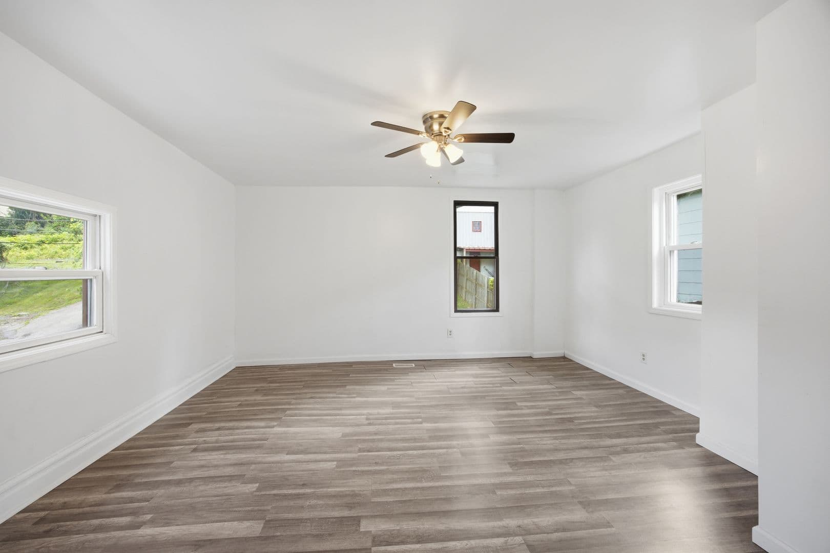 Pittsburgh Apartment: 2822 Salisbury Street